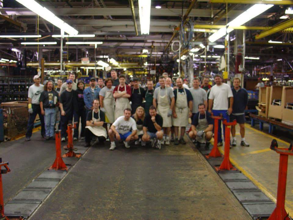 Tobinatorx's tweet photo. Today marks 25yrs as a proud member of CAW/Unifor working at Ford. Lotta great memories and made some awesome, lifelong friends along the way.
Proud to be serving as full time Steward representing my Brothers & Sisters when they require my help.
#Solidarity #UnionProud #Local707 https://t.co/EUx4Rh4dEt