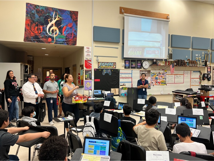 swisd_mcn's tweet photo. Mr. Salinas, Ms. Jones, Ms. Soto, Mr. Sanchez, and Coach Roland's students consistently had perfect attendance in their third period classes! Students were awarded with popcorn and a drink for their daily appearance at school! #AttendToWin https://t.co/32nB8IccZl