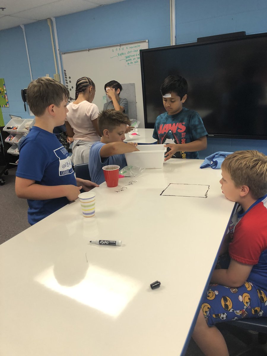 instruct2learn's tweet image. We had a great inaugural visit to the Fab Lab! 5th graders worked in their teams to build a levee to protect the (play-doh) city. Stay tuned to see who wins. @VaughanRockets @VESFoundation @CobbAlp #SOARon #lovetothinkhere