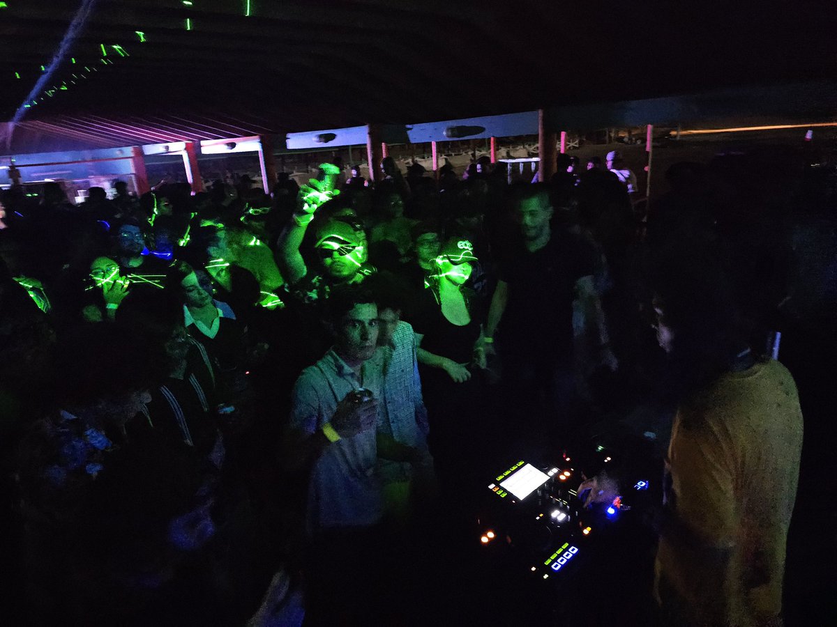 diaztechdj's tweet image. Este fin estuvo sabroso en playa Miramar