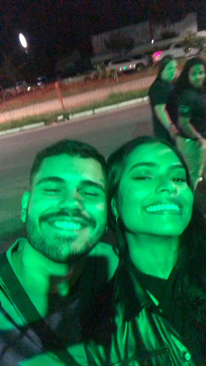 heymonteith's tweet photo. 1 mês da certeza que encontrei o amor da minha vida. ❤️ (sim amigos, sou gada e faço parte do clube dos românticos) https://t.co/BXn5UUqkAq