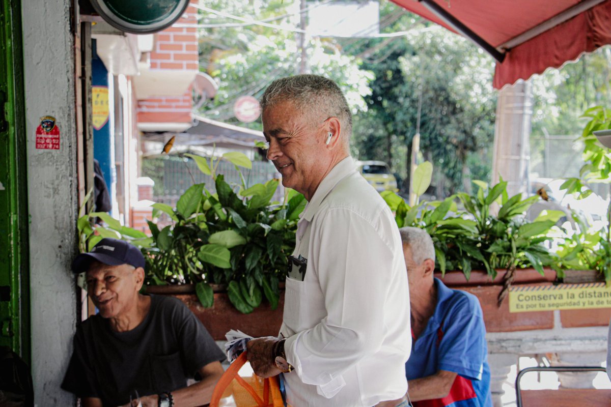 Jhony Vélez tweet media