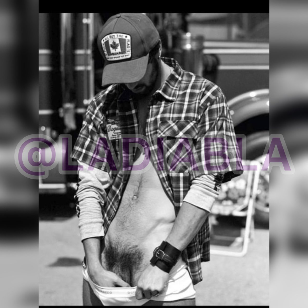 Ladiablaauno's tweet photo. Pack de Jhonatan Mujica el
Nuevo participante de tierra brava https://t.co/wjxEy1kWMU