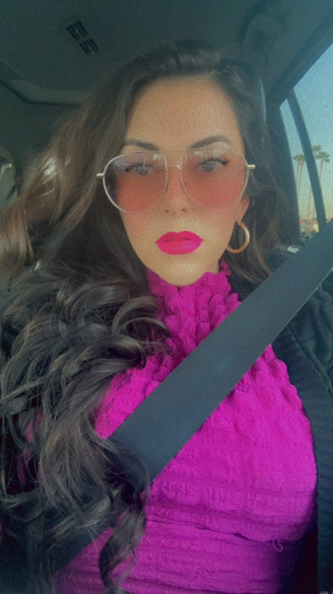 "El éxito no es la clave de la felicidad. La felicidad es la clave del éxito. Si amas lo que haces, tendrás éxito" - Albert Schweitzer