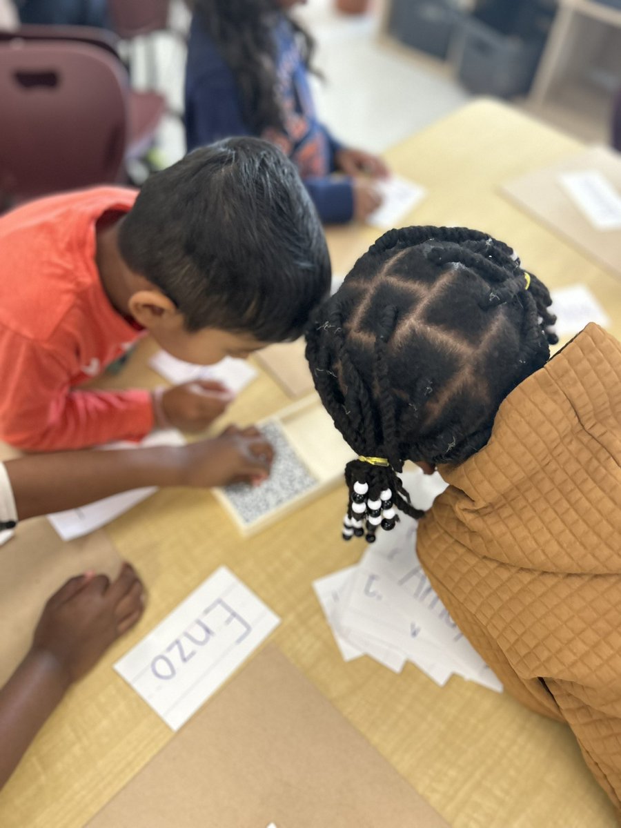 What a great evening we had chatting with our Owl families at <a href="/BernadetteOCSB/">St Bernadette OCSB</a>’s Meet the Educator night!