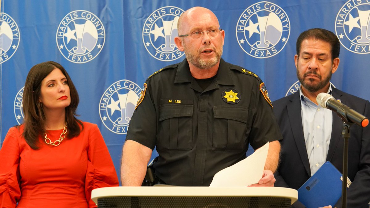 Today, Commissioner <a href="/LesleyBrionesTX/">Lesley Briones</a> joined Commissioner <a href="/AdrianGarciaHTX/">Adrian Garcia</a> and <a href="/HCSOTexas/">HCSOTexas</a> to discuss the importance of U visa certification for victimized immigrants.

We look forward to continuing to strengthen public safety through collaboration!

#HCPrecint4 #HouNews