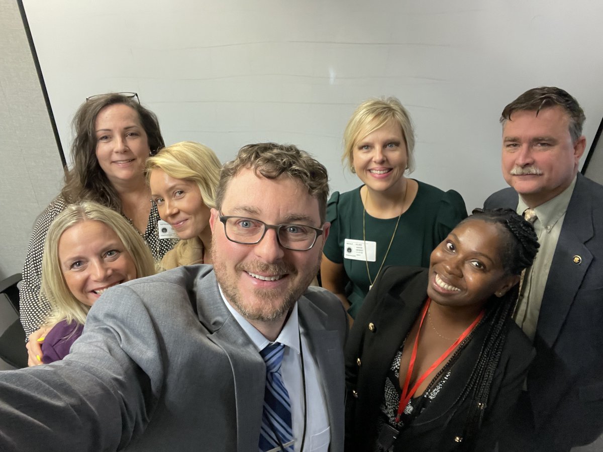 CeoCoabe's tweet photo. Another super packed day here in DC! I enjoyed meeting at the US DOL to discuss #apprenticeships and the #CenterOfExcellence. We took a fun "ussie" to commemorate the meeting! #Workforce #Education #Apprenticeships #AEFLWeek2023 #BreakTheSilos https://t.co/4fWHj6Bx1C