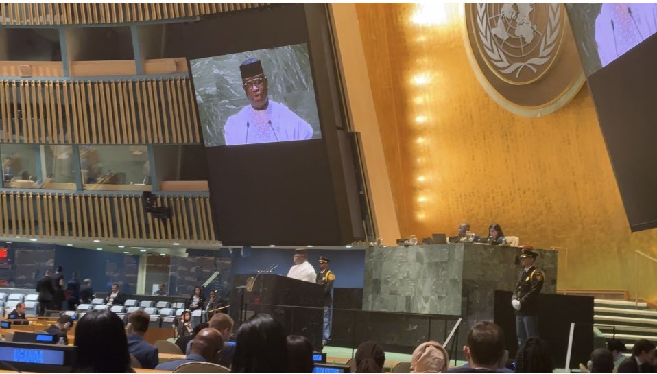 SolomonJamiru's tweet photo. He told the world about FEED SALONE; he espoused Sierra Leone’s democracy; he canvassed the African common position on the imperative of UN Security Council reform; he outlined the threats to constitutionalism in Africa. Thank you @PresidentBio https://t.co/EEdmjtpbbA