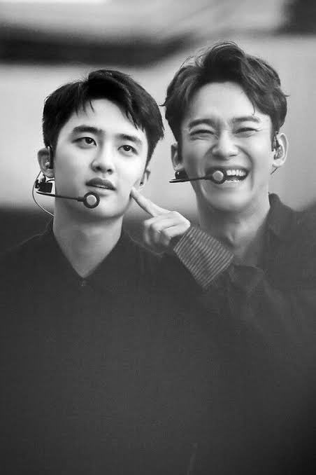 sam1namedgabby's tweet photo. Lovely Jongdae, Kyungsoo’s Angel. Always be happy and continue doing your music. You are amazing! I wish you happiness and light together with your loved ones! #CHEN #CHENDAY https://t.co/RSQ201A8im