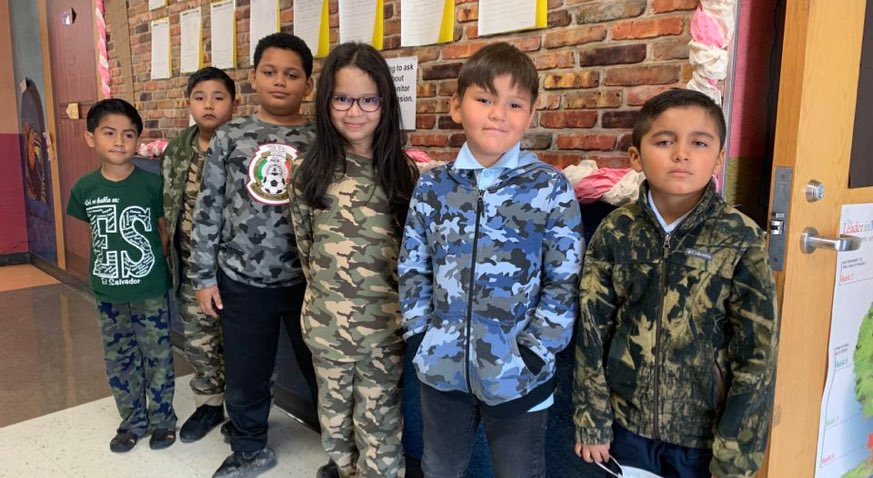 JackLoweSrES's tweet photo. Dress up days are the most fun!  #ShowUpDallasISD #everythinginexcellence #outstandingowls @SHARDEECRYSTAL @DallasISDSupt @RyanZysk @THuittDISD @DanforDISD @SBarrios_DISD @conradschools https://t.co/qW3WYiEfcm