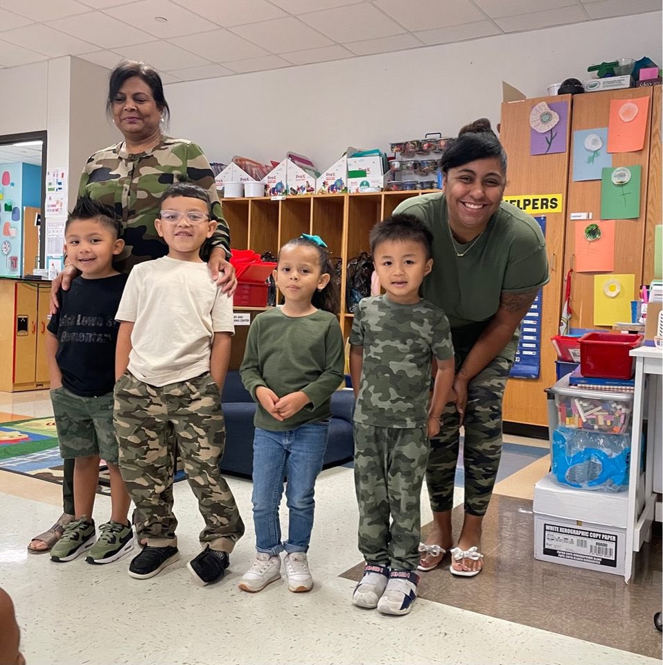JackLoweSrES's tweet photo. Dress up days are the most fun!  #ShowUpDallasISD #everythinginexcellence #outstandingowls @SHARDEECRYSTAL @DallasISDSupt @RyanZysk @THuittDISD @DanforDISD @SBarrios_DISD @conradschools https://t.co/qW3WYiEfcm