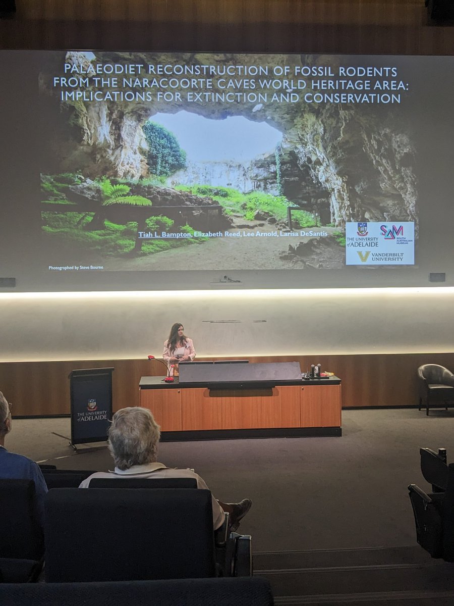 Tiah Bampton talking about palaeodiet reconstruction of fossil rodents from the Naracoorte Caves World Heritage Area: implications for extinction and conservation #ams2023