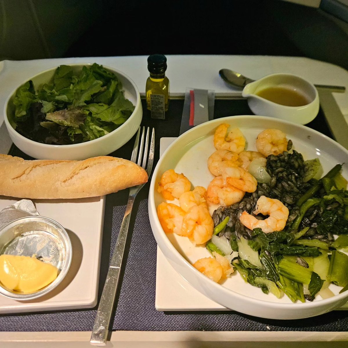 AF008/17SEP CDGJFK. I love AF business class, I love this 1930 departure from Paris. Pre ordered the shrimp; decent. 

1727 train from Gare du Nord! It's possible that my favorite thing about New York these days is that Los Angeles and Europe are in easy striking distance.