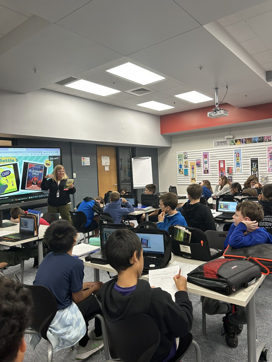 csmswildcats's tweet photo. Book talks in the library with Mrs. O’Malley are the best!  #wildcatpride #oneofus #AtTheCore @omalley_tracy https://t.co/RrRvmQjOCV
