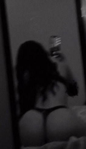 inkptzz's tweet photo. Estoy sola en casa, les gustaría hacerme compañía? Si es así mándame un mensaje al dm https://t.co/jZBOoZl5iz