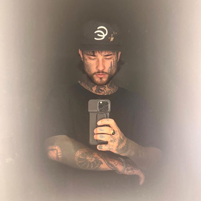 Taking content partner applications on OF 😏 https://t.co/4TWatOLPNG https://t.co/EL9TtEVw1M