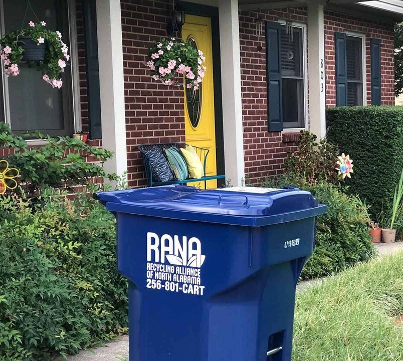 Don't forget to check your recycling schedule and make sure your lid is closed to prevent water from getting into your cart. Thank you!