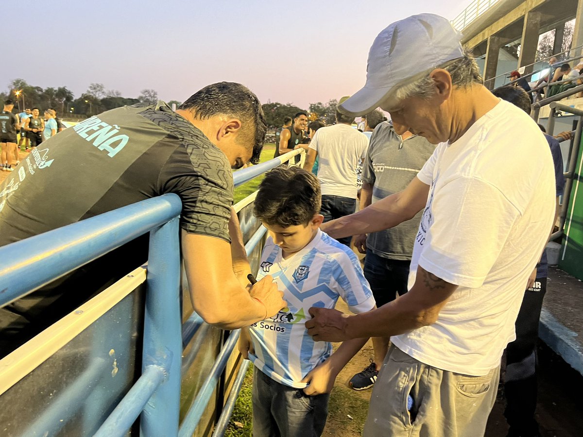 🫂 | 𝗔 𝗨𝗡 𝗖𝗟𝗨𝗕 𝗟𝗢 𝗛𝗔𝗖𝗘 𝗚𝗥𝗔𝗡𝗗𝗘 𝗦𝗨 𝗚𝗘𝗡𝗧𝗘  #𝙰𝙻𝙾𝙿𝙾𝚂𝙸𝚃𝙸𝚅𝙾

¡Muchas gracias a todos los socios e hinchas por el apoyo! 

#𝗚𝘂𝗮𝗶𝗿𝗲𝗻̃𝗮𝗘𝘀𝗗𝗲𝗧𝗼𝗱𝗼𝘀 🤍🩵