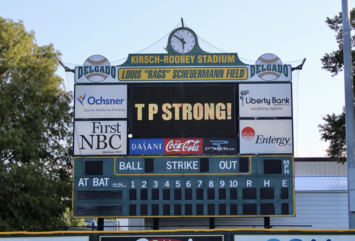 delgadodolphins's tweet photo. We’re sending our thoughts and best wishes to Coach Tim Parenton as he continues his fight! 

The Dolphins are TP Strong! https://t.co/yCKpjgkpWI