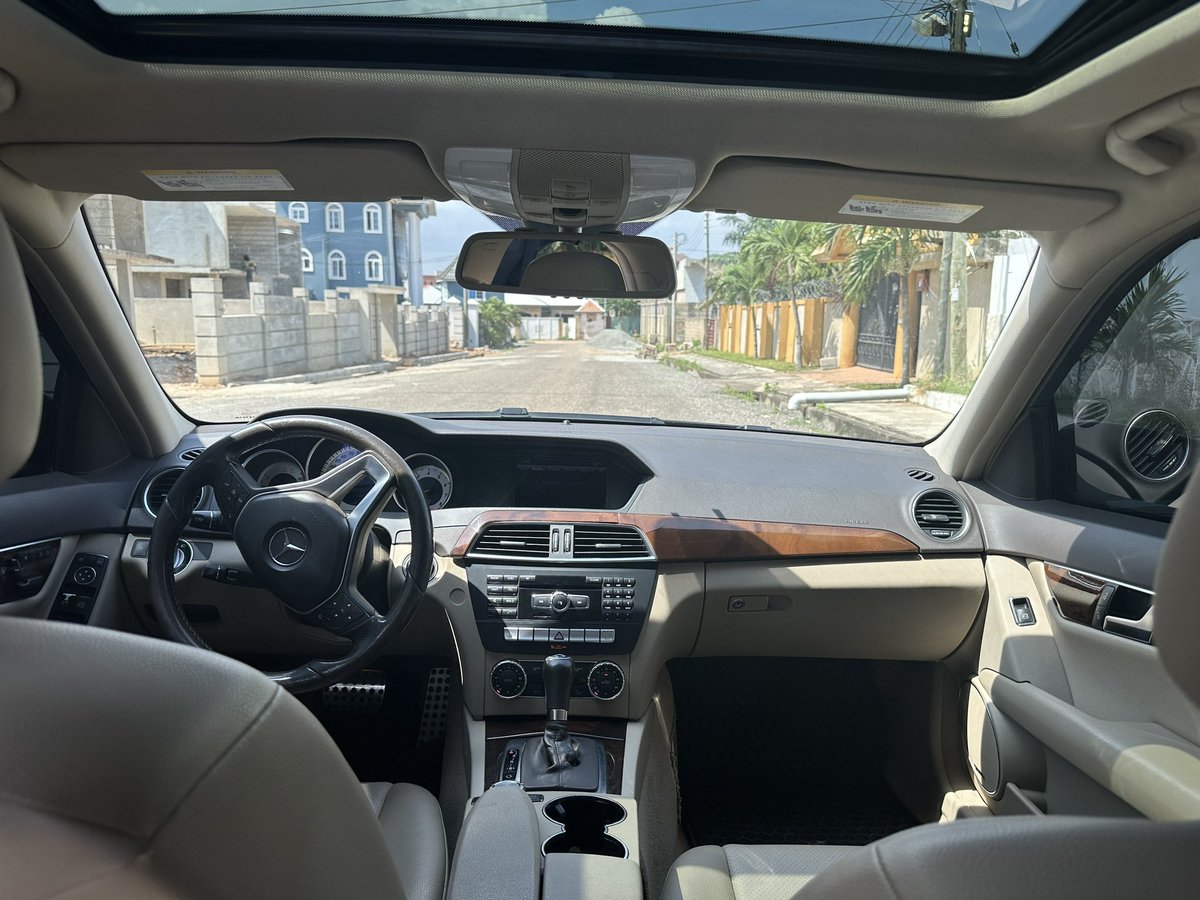 2013 Mercedes Benz c250 
195,000GHC
Push start 
Keyless entry/exit
Bluetooth audio
Sunroof 
Beige leather interior 
Rear view camera 
HarmanKardon premium speakers 
1.8L