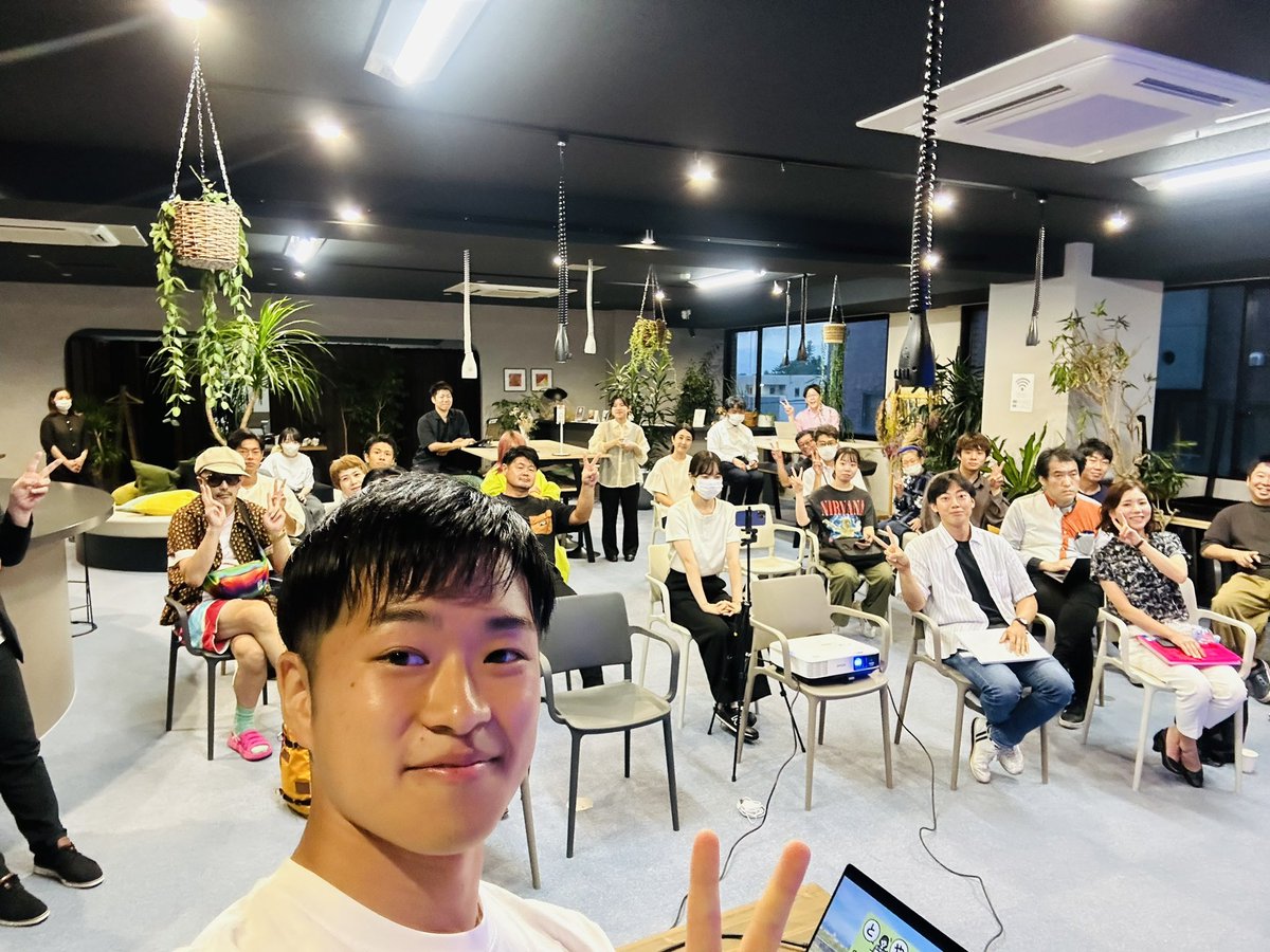 ToyamaEngine's tweet photo. とやま会議学生版参加してきました！

僕が仲間と作ったT-Engineの話や、僕の夢を語ってきました！

同じ想いを持つ仲間たちがたくさんいてワクワクしました☺️

#とやま会議学生版
#富山ふるさと化計画
#hiraku https://t.co/130qdcZKYv