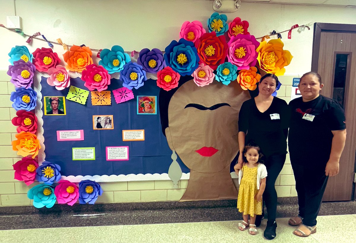 แฉแGIE แฉแIแแฉ (@angiearizaedu) on Twitter photo We are so grateful to have our parents volunteering at school! They serve as positive role models for our students. #HispanicHeritageMonth2023 #TheGISDEffect <a href="/gisdnews/">Garland ISD</a> <a href="/WES_Wranglers/">Williams Elementary School</a> We are so grateful to have our parents volunteering at school! They serve as positive role models for our students. #HispanicHeritageMonth2023 #TheGISDEffect <a href="/gisdnews/">Garland ISD</a> <a href="/WES_Wranglers/">Williams Elementary School</a>