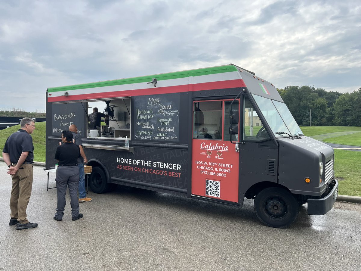ilfbinaa1951's tweet photo. Thank you to @panasonic  and CDS Technologies for showing off their great equipment and bringing @calabria_wheels to feed all the Northern IL FBINAA attendees. 
A big thank you to @FBIChicago for the use of the Range for our meetings. 

@FBIChicago #partnership @FBINAAQuantico https://t.co/TiL057TVhc