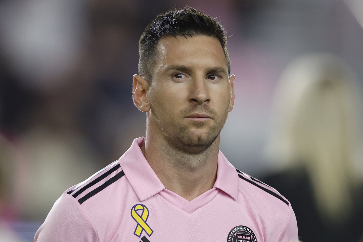 Lionel Messi 🇦🇷 salió a los 36 minutos del primer tiempo en el partido entre Inter Miami y Toronto por MLS 🇺🇸.