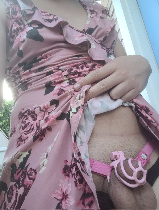 Getting hyped up for Locktober, Daddy said she's gonna take my key while shes touring! Hope nobody bullies