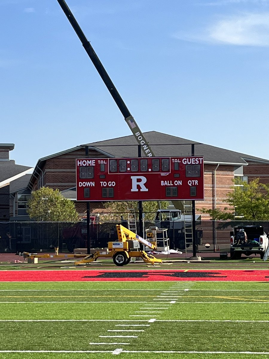 CoachDB_McNeil's tweet photo. New Scoreboard Action👀📸 #GoooRed 
@RogersRamsSport https://t.co/vUDSnpRSWC