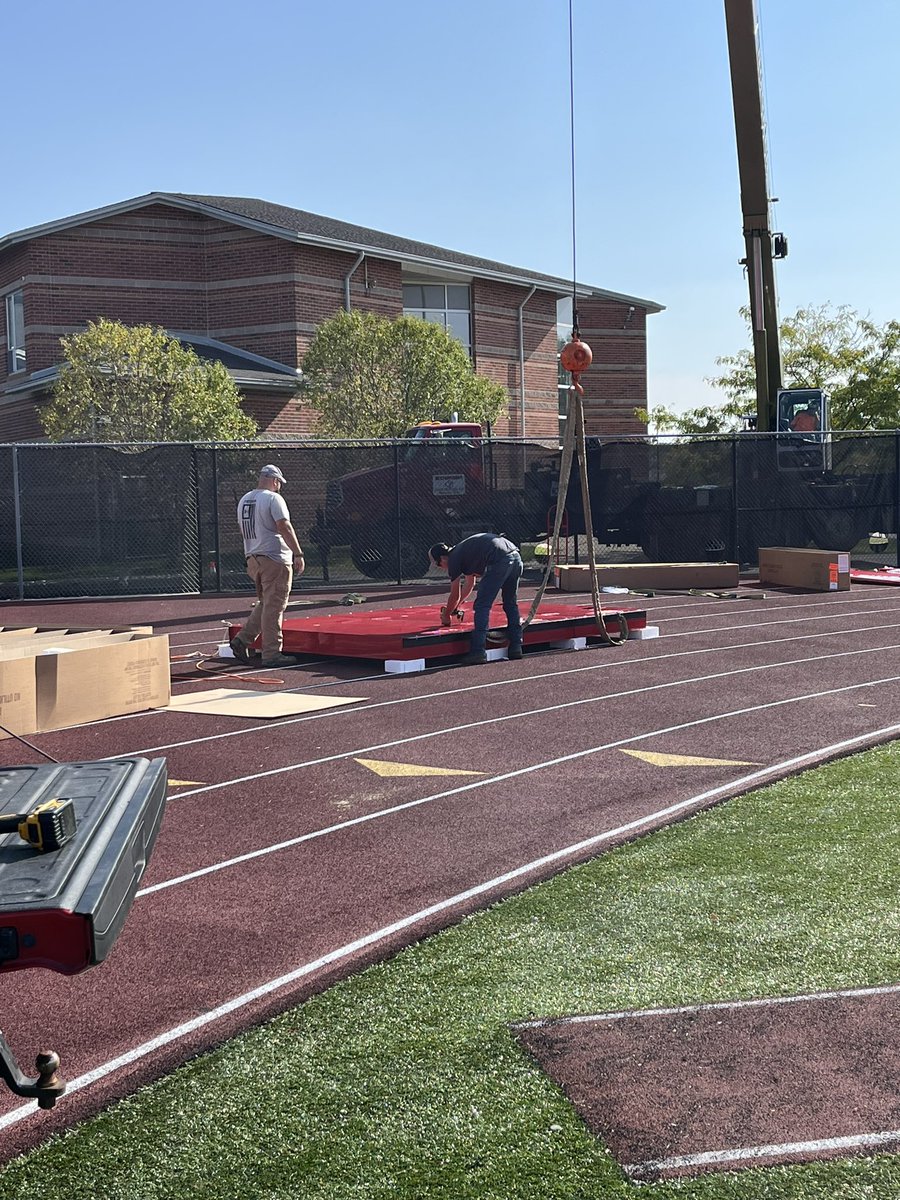 CoachDB_McNeil's tweet photo. New Scoreboard Action👀📸 #GoooRed 
@RogersRamsSport https://t.co/vUDSnpRSWC