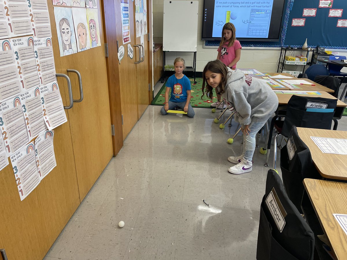 Testing Newton’s Second Law of Motion with our ping pong ball vs. golf ball experiment.  <a href="/WeAreMPSD/">MPSD</a>