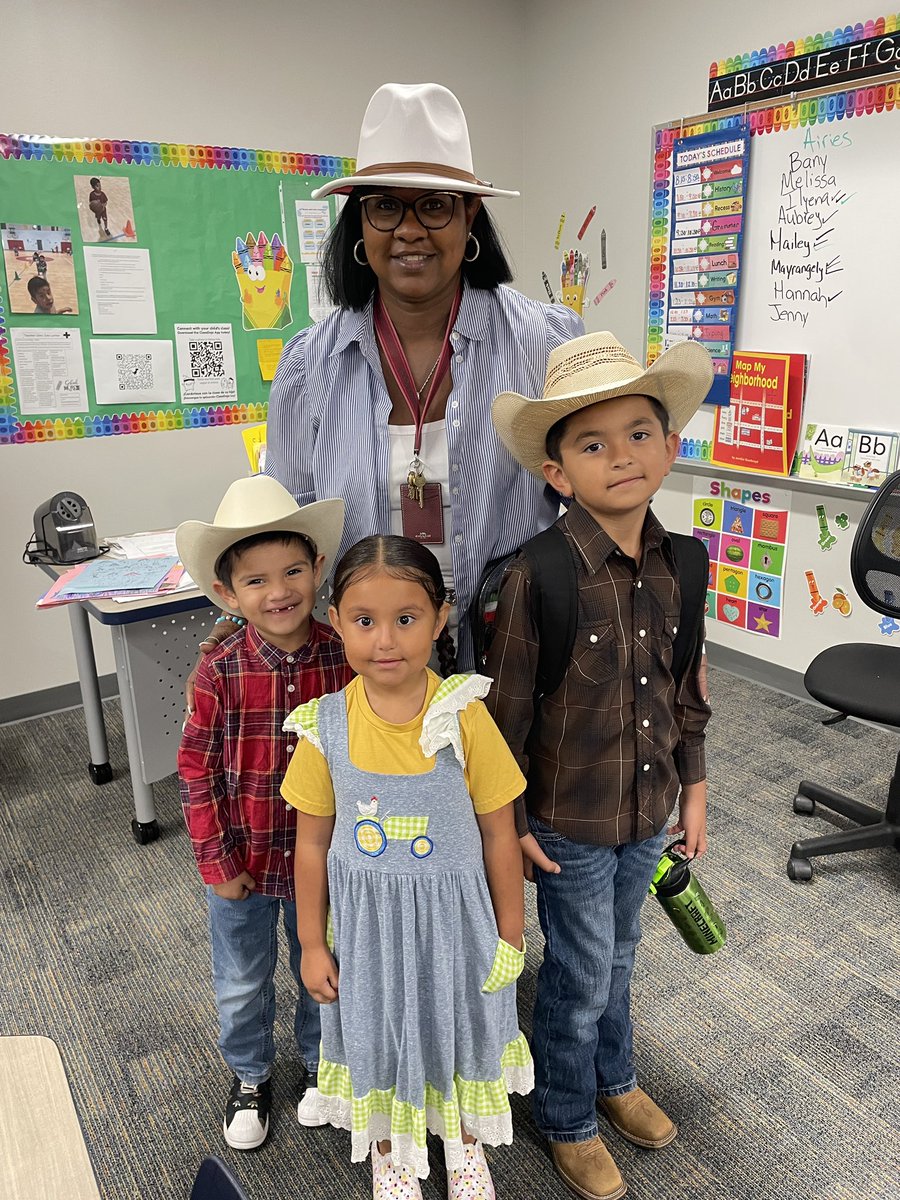 Wild West at SFE 🐴 #homecoming