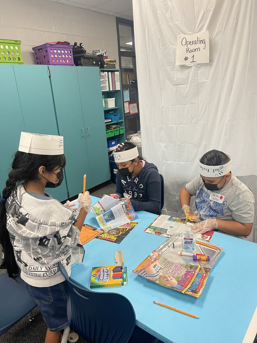 MsGomezRELA's tweet photo. Make way for our Surgeons! The doctors read about patients’ symptoms due to missing text features and knew just what to prescribe! 👩🏽‍⚕️👨🏽‍⚕️🩺🥼🏥📝
#JFEisOutOfThisWorld @HumbleISD_JFE @literacy_lounge https://t.co/c5TaIQZRfG