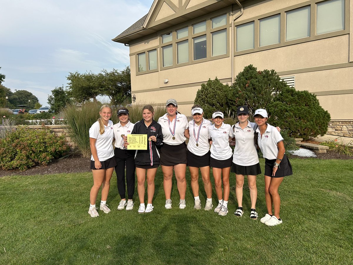 Congrats to our girls golf team finishing 2nd in conference!  Great job ladies!