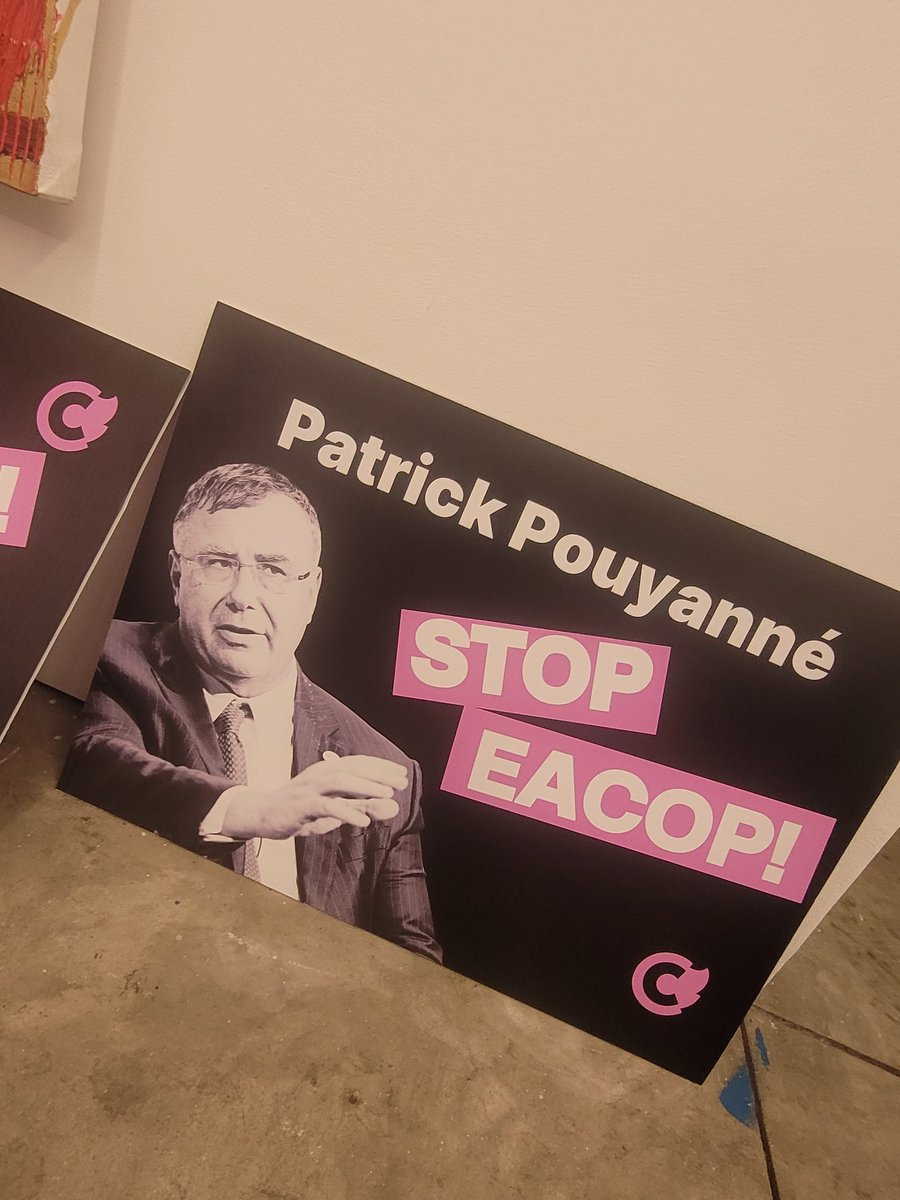 NaylaAjaltouni's tweet photo. Stop #EACOP #Ouganda même depuis #NYC, en marge de #unga avec #chilliapp. @PPouyanne @TeamTotalEnrg, the world is watching you. Pensées pour les camarades @JulietRenaud @clara_alibert @JustineRipoll and co 👊 https://t.co/77hgQZNspW