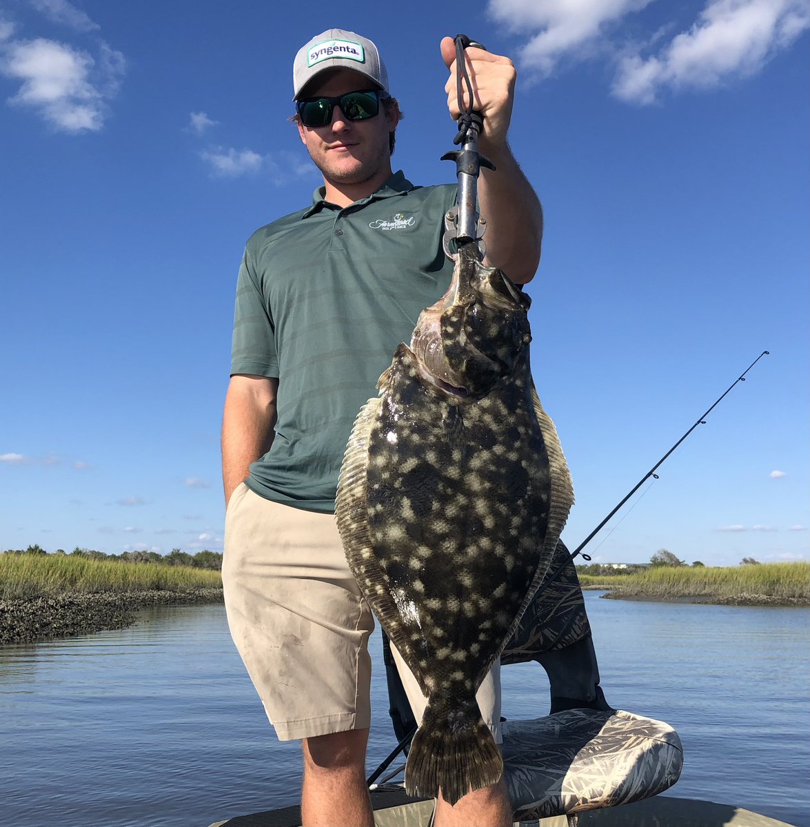 golfsuper247365's tweet photo. Been a great flounder season so far here in N.C. Had a fish fry for everyone at Meadowlands G.C. today. Perks of coastal living! https://t.co/OLUBoEzLMX