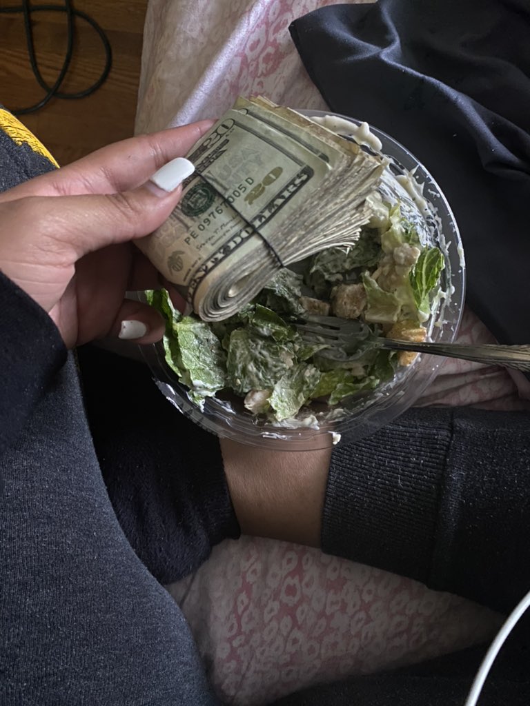shanti2raw's tweet photo. money threadddd https://t.co/8CsgNWMik2