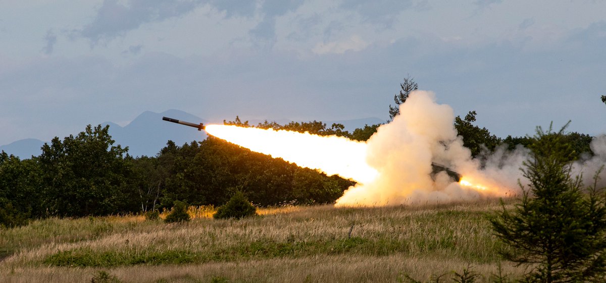 USPACOM's tweet photo. 🇺🇸–🇯🇵

@USARPAC #Soldiers conduct a #HIMARS live-fire event with @JGSDF_pr during #OrientShield23, providing 🇺🇸–🇯🇵 opportunities to train in realistic scenarios to build on capabilities and increase #Readiness to support a #FreeAndOpenIndoPacific.

📸: SSgt Ryan S. Gay https://t.co/MUt8v4NGQY