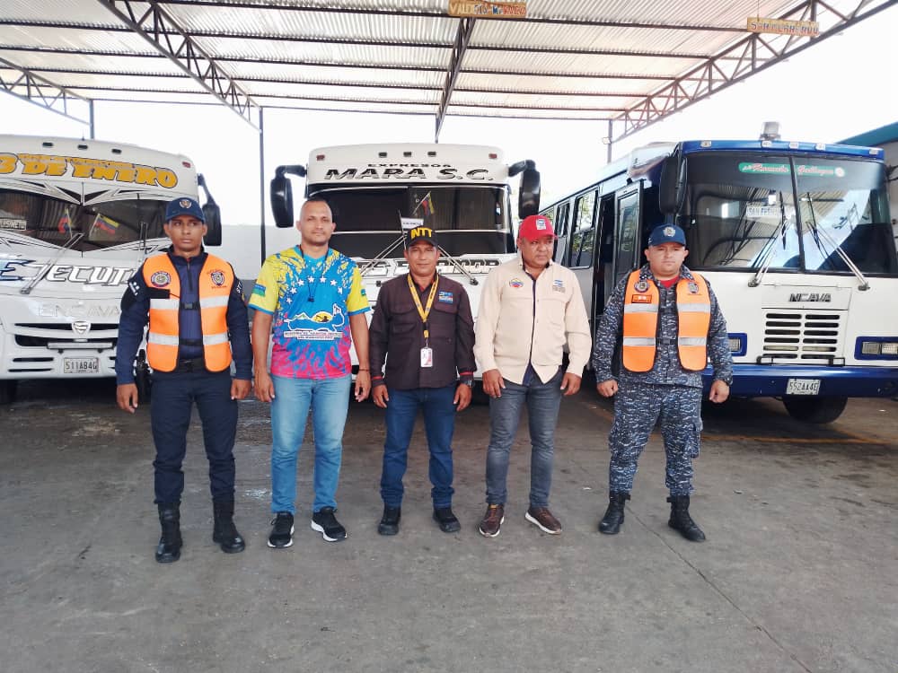 OR_guasdualito's tweet photo. #20Set. En horas de la tarde desde el terminal terrestre de Guasdualito municipio Páez de estado Apure los funcionarios del @INTTcontigo O R Guasdualito y @PNBVzla supervisan el cobro de tarifas justas para nuestro Pueblo garantizando la movilidad segura a los usuarios
@g_aguana https://t.co/24a42rPh1o