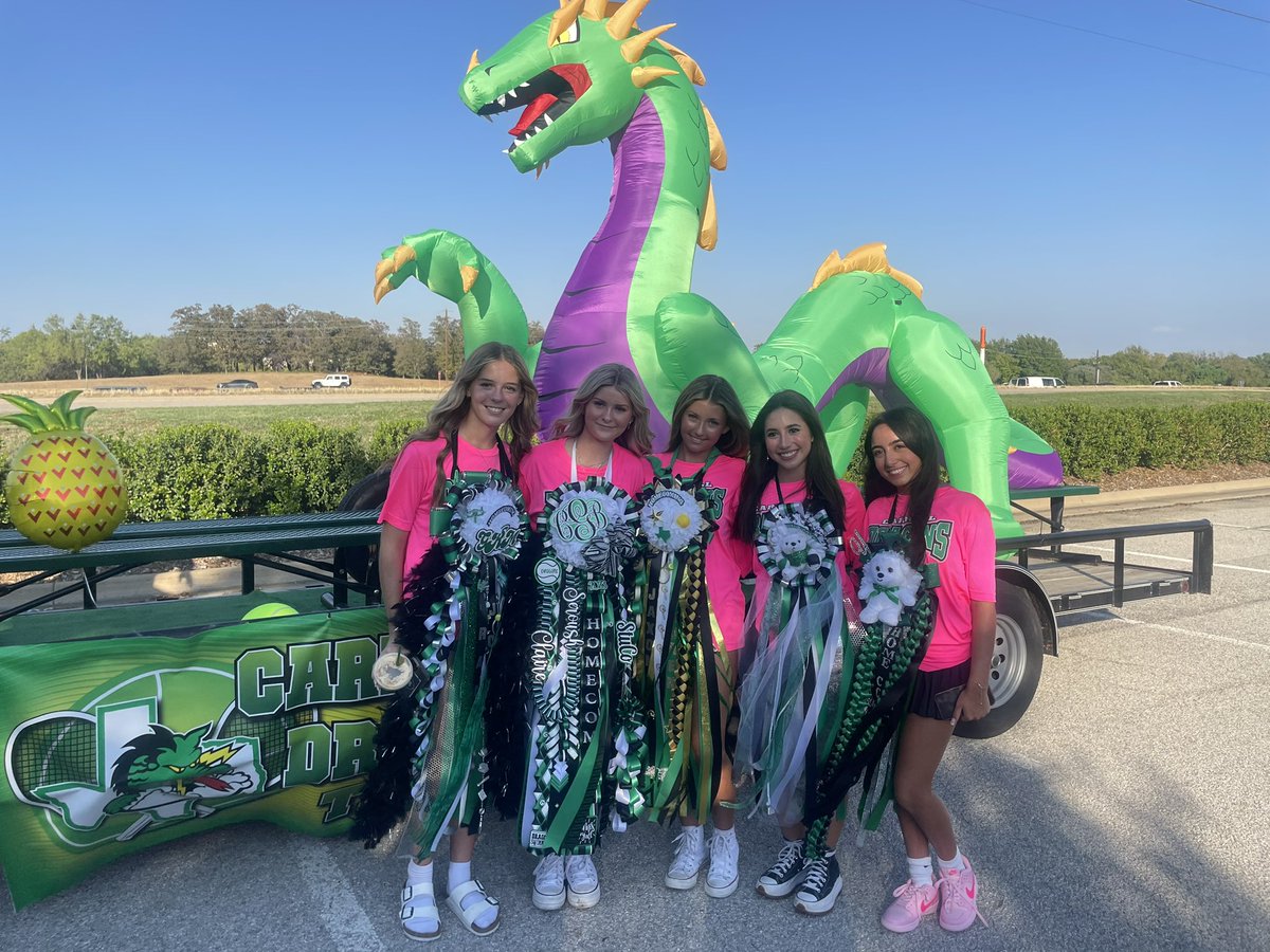 SLCTennis's tweet photo. Dragon Tennis was just 1 of 70 floats in tonights HoCo Parade.  It doesn’t get much bigger than this!  Way to go @SLC_StuCo 🙌🏽
GO DRAGONS!!!  🐉 @CABCSLC @SLCAthletics @Carrollisd https://t.co/tXiYxTMM8a