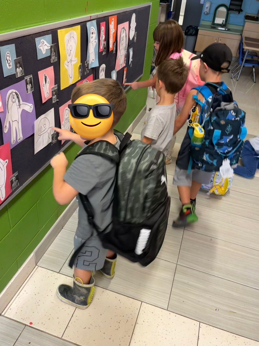 Our self portrait wall has been a wonderful spot for conversation lately! The students love finding themselves and their friends! #Identity #belongingandcontributing #creatingawarmclassroomculture <a href="/dtrkinder2/">K2 Kinders</a> <a href="/DiamondTrailPS/">💎Diamond Trail Public School🐉</a>