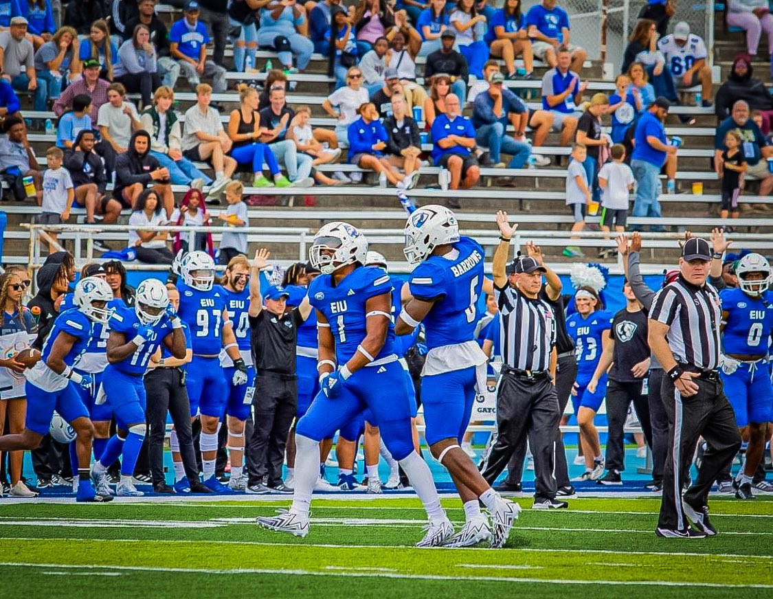 Anthony Carter Jr🌟 | WR | ATHLETE | (@anthonycarterx) on Twitter photo #AGTG After a great talk with <a href="/Coach_TPugh/">Turner Pugh</a> & <a href="/CoachDerickson/">Kyle Derickson</a> I’m blessed to receive an OFFER! from Eastern Illinois University <a href="/EIU_FB/">Eastern Illinois Football</a>
<a href="/CoachBryanLamar/">Bryan Lamar</a> <a href="/CoachBWatters6/">Coach Brian Watters</a> <a href="/BCWright52/">Coach Wright M.Ed</a> <a href="/_Coach_Crawford/">Coach Crawford</a> <a href="/zaymartin2410/">Coach Martin</a> #AGTG After a great talk with <a href="/Coach_TPugh/">Turner Pugh</a> & <a href="/CoachDerickson/">Kyle Derickson</a> I’m blessed to receive an OFFER! from Eastern Illinois University <a href="/EIU_FB/">Eastern Illinois Football</a>
<a href="/CoachBryanLamar/">Bryan Lamar</a> <a href="/CoachBWatters6/">Coach Brian Watters</a> <a href="/BCWright52/">Coach Wright M.Ed</a> <a href="/_Coach_Crawford/">Coach Crawford</a> <a href="/zaymartin2410/">Coach Martin</a>