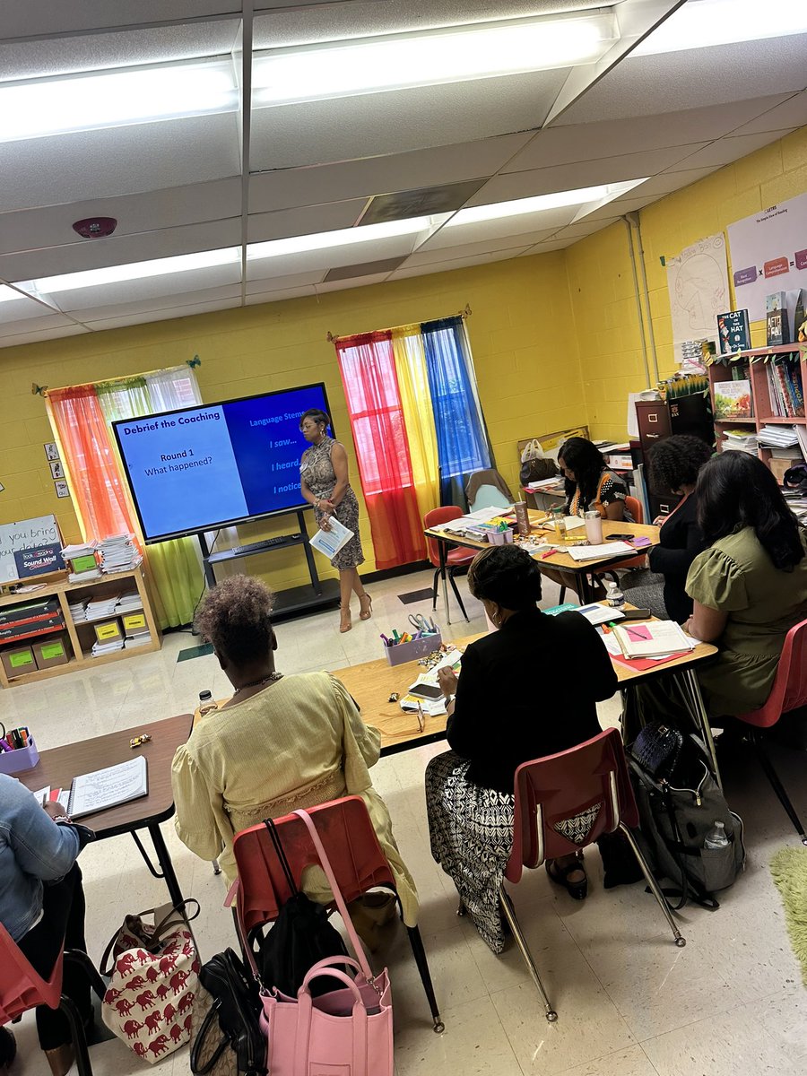 CurtrinaJones's tweet photo. Coaching community Coaching Labs are underway in Region 5 and the feedback is a resounding applause for the experience that it creates for our Local Reading Specialists 🙌 @Alabama_Reading @AlabamaAchieves @BhamCitySchools @SweeneyDiane https://t.co/FqtWuWaNaI