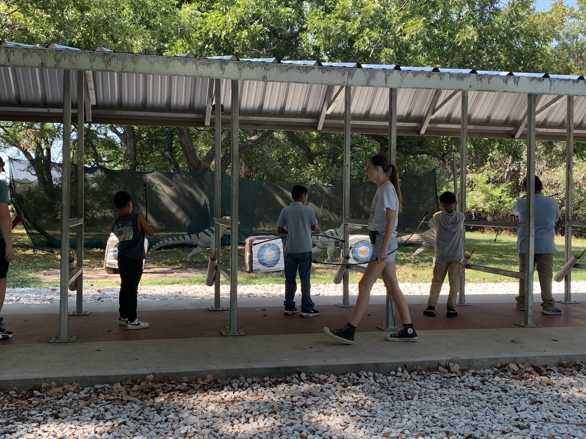 LAMitchellFW's tweet photo. Great day at YMCA Camp Carter with our 5th graders. Both learning and fun was had by all! #leadwithlan #leadershipacademynetwork #allinwithlan #mitchellblvd #lamitchellblvd #ymcacampcarter #exploring #backtonature #mitchellmustangs @LANschools @FortWorthISD https://t.co/NboZ57P8tS