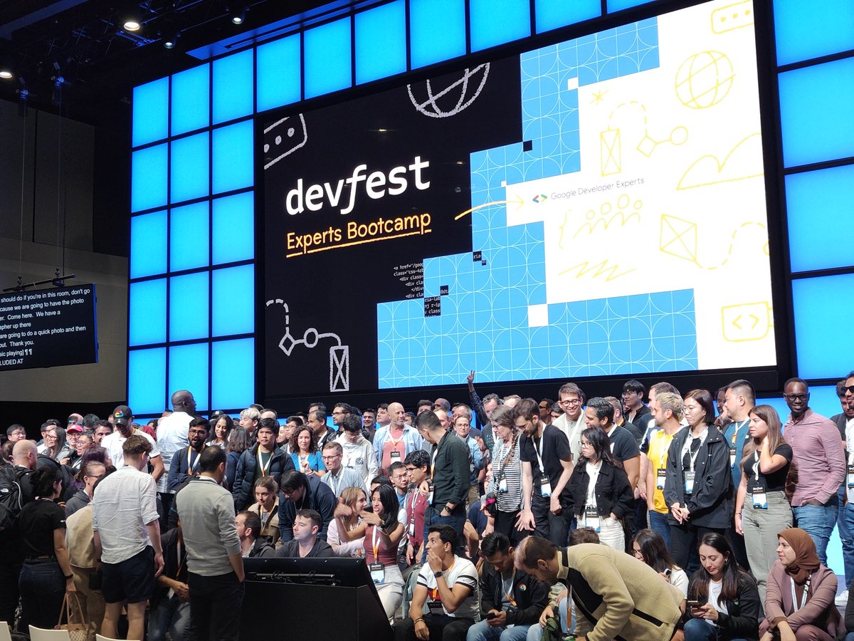 jmwai's tweet photo. The experts. Let #DevFest2023 begin. #ExpertsBootCamp #GDE
@kenju254 I captured you there. https://t.co/zSYOBzGamP