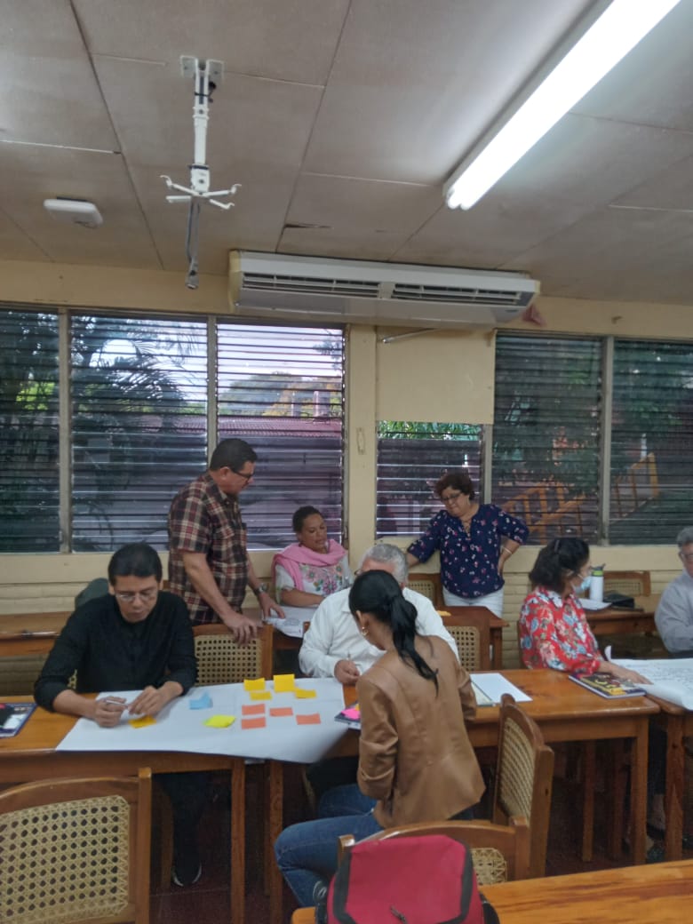 #20septiembre | 👩🏻‍🏫👨🏽‍🏫 El día de hoy, el Departamento de Ciencias Sociales y Políticas realizó una reunión con todos los docentes que tienen a su cargo un Integrador. 

#SeptiembreVictorioso