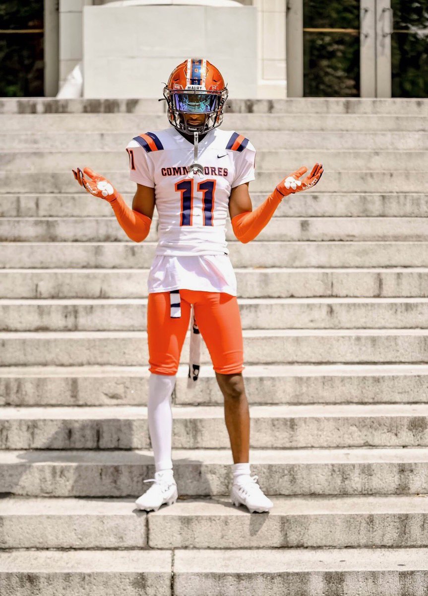 It’s that time‼️‼️ This Week’s “Pic 6” is White on Orange ⚪️🔛🟠 ⚓️

Due to pending inclement weather, our away game against Lake Taylor have been moved up to Thursday evening!! Come support your Maury Commodores📣