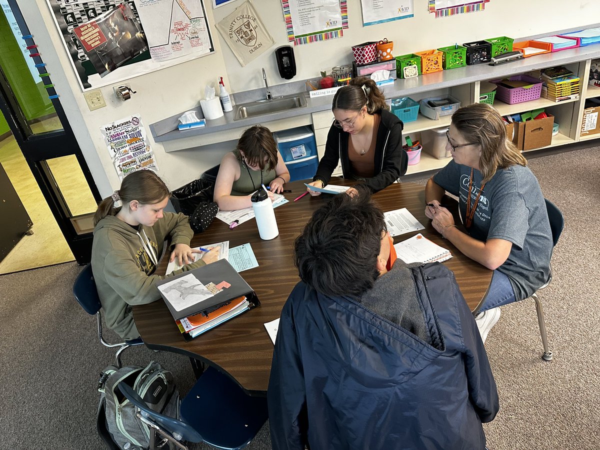 Ms. Engfer tweet media