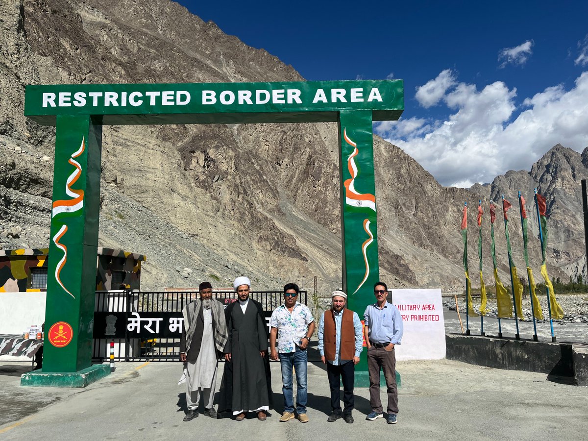 Here are some beautiful moments captured during our visit to #Turtuk, Tyakshi, and Thang areas of the Balti valley in Nubra,  #Ladakh.